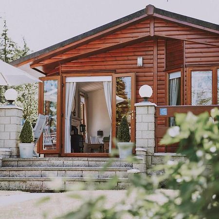 Walled Garden Lodges Loch Lomond バロック エクステリア 写真