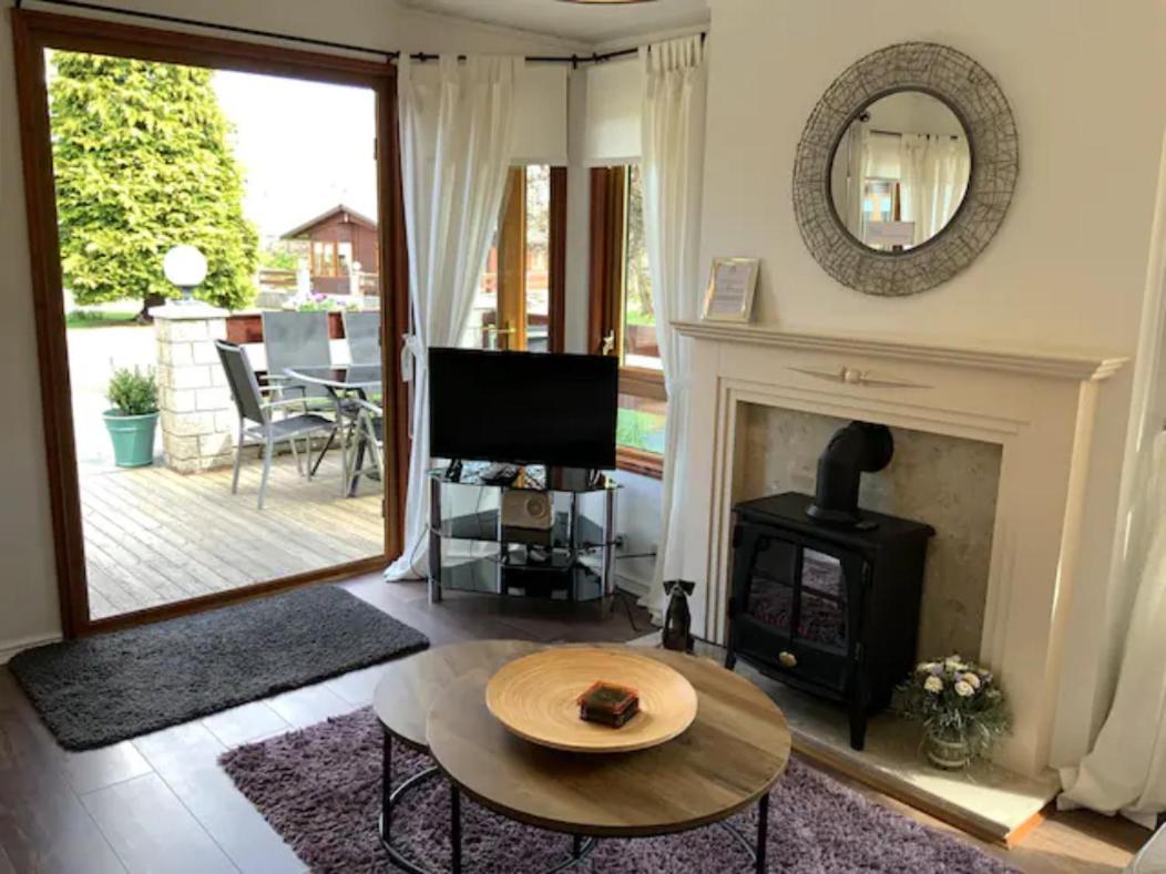 Walled Garden Lodges Loch Lomond バロック エクステリア 写真