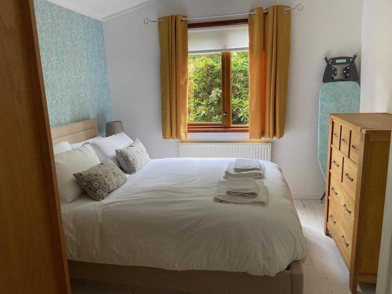 Walled Garden Lodges Loch Lomond バロック エクステリア 写真